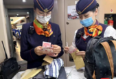 旅客将万现金遗落在高铁上三种找回方法请记好