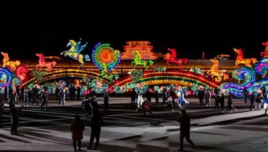 河北承德第十届鼎盛皇家灯会璀璨启幕点亮冬夜  第1张