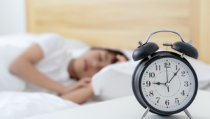 经常失眠睡眠质量差可能是身体缺了这种关键营养  第1张