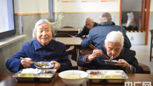 杭州已建成老年食堂助餐点余家  第1张